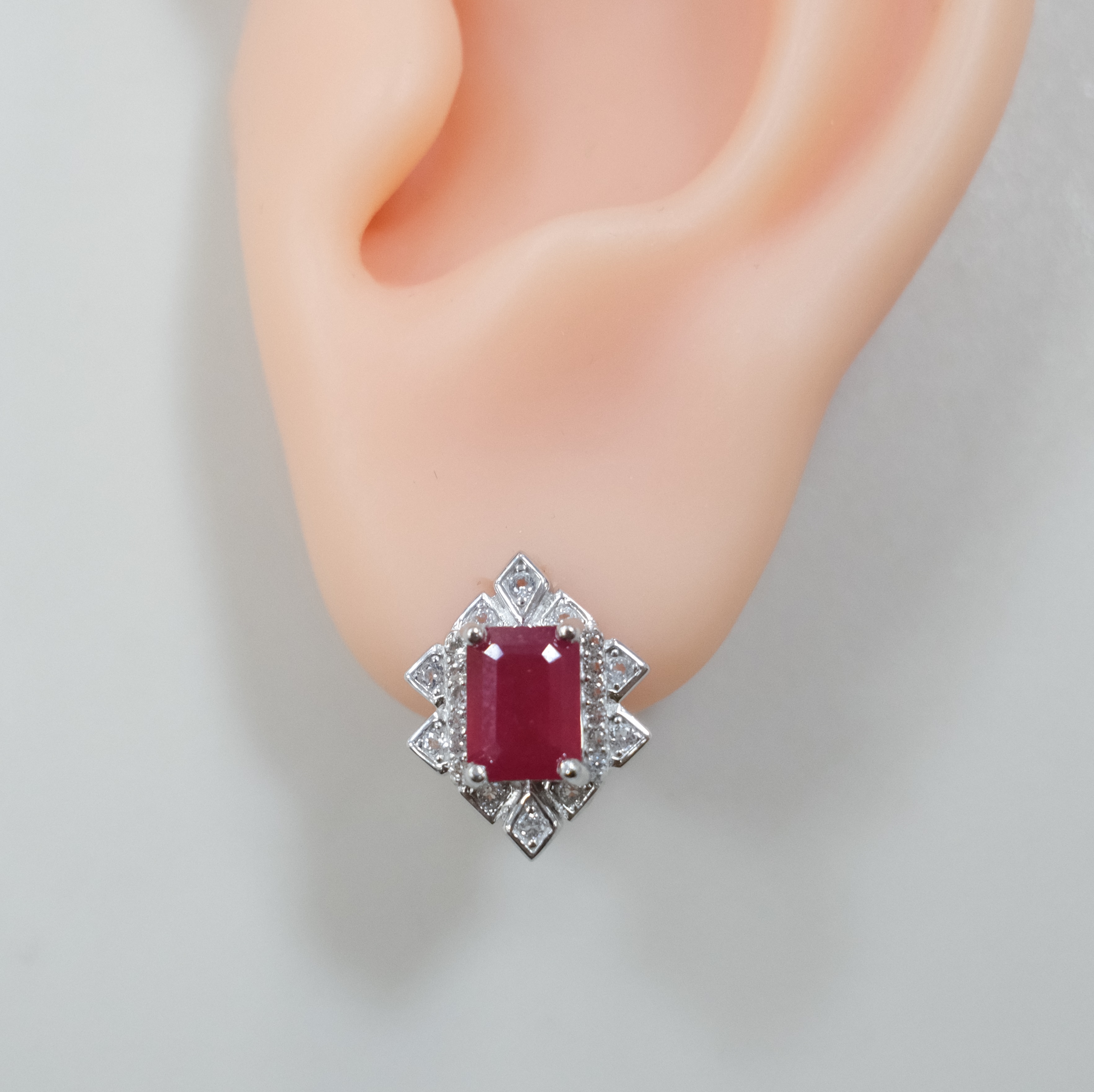 Серебряные серьги с рубинами